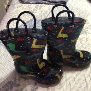 Toddler dinosaur rain boots size 7